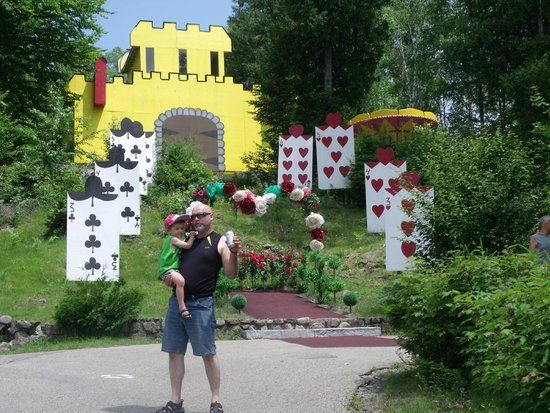 Au Pays Des Merveilles